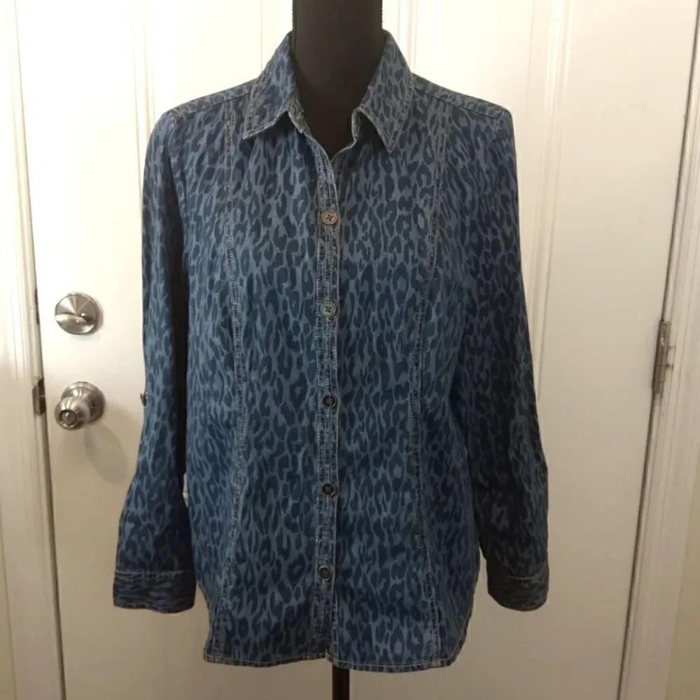 Chico's chambray animal print button front blouse